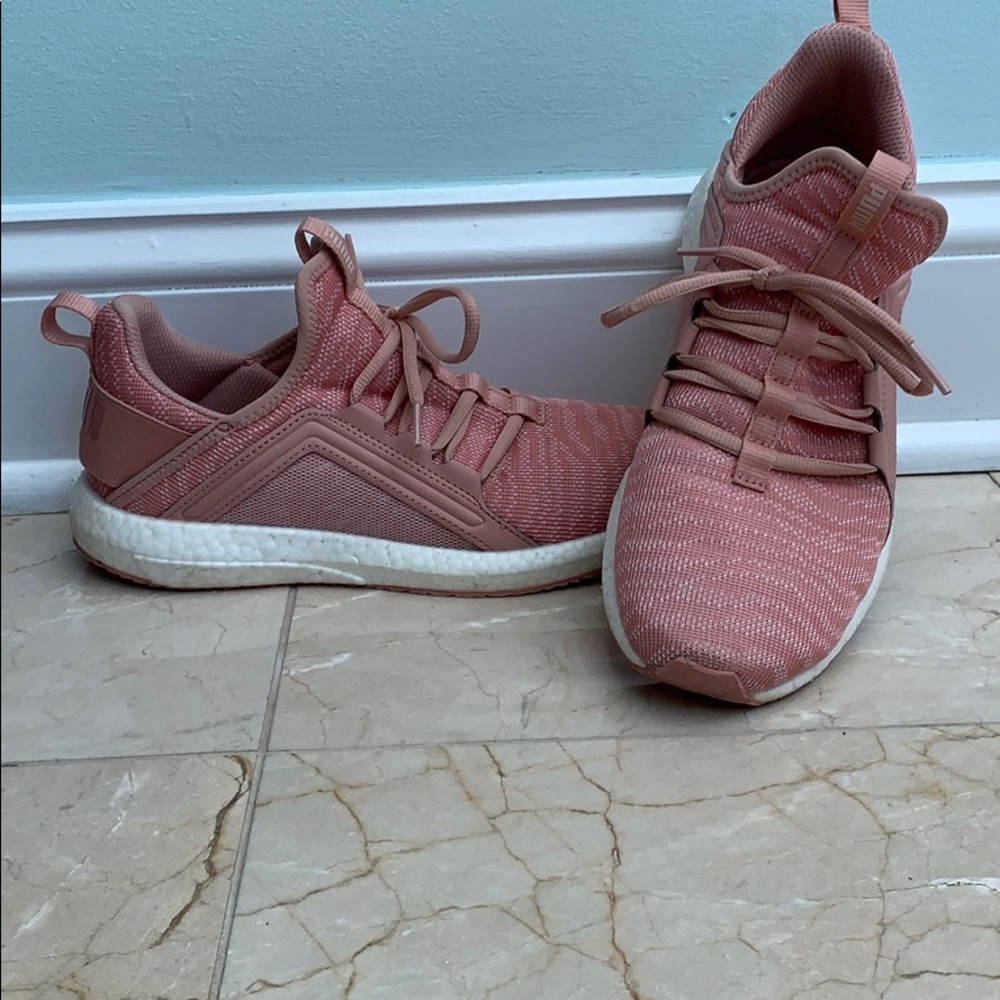 Puma NRGY pink knit sneakers